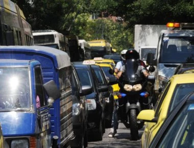 Υποχρεωτική ασφάλιση και για τα ακινητοποιημένα αυτοκίνητα